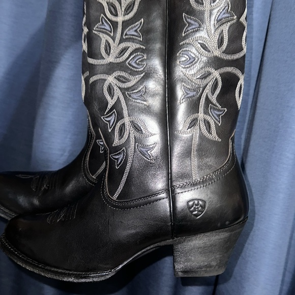 Ariat Cowboy Boots - Picture 8 of 8